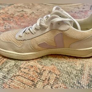 VEJA V-10 Suede Multicolor Excellent Condition CLEAN barely worn size 41/US10